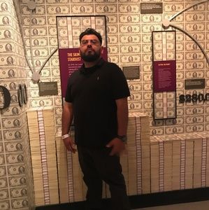 Meet your Posher, Armando